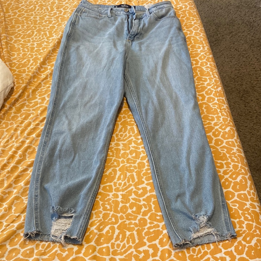 Hollister ultra high rise mom jeans